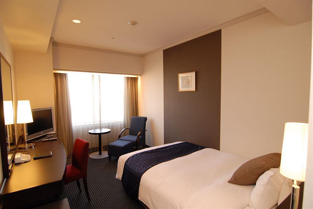 Ana Holiday Inn Tokyo Bay By Ihg Habitación foto